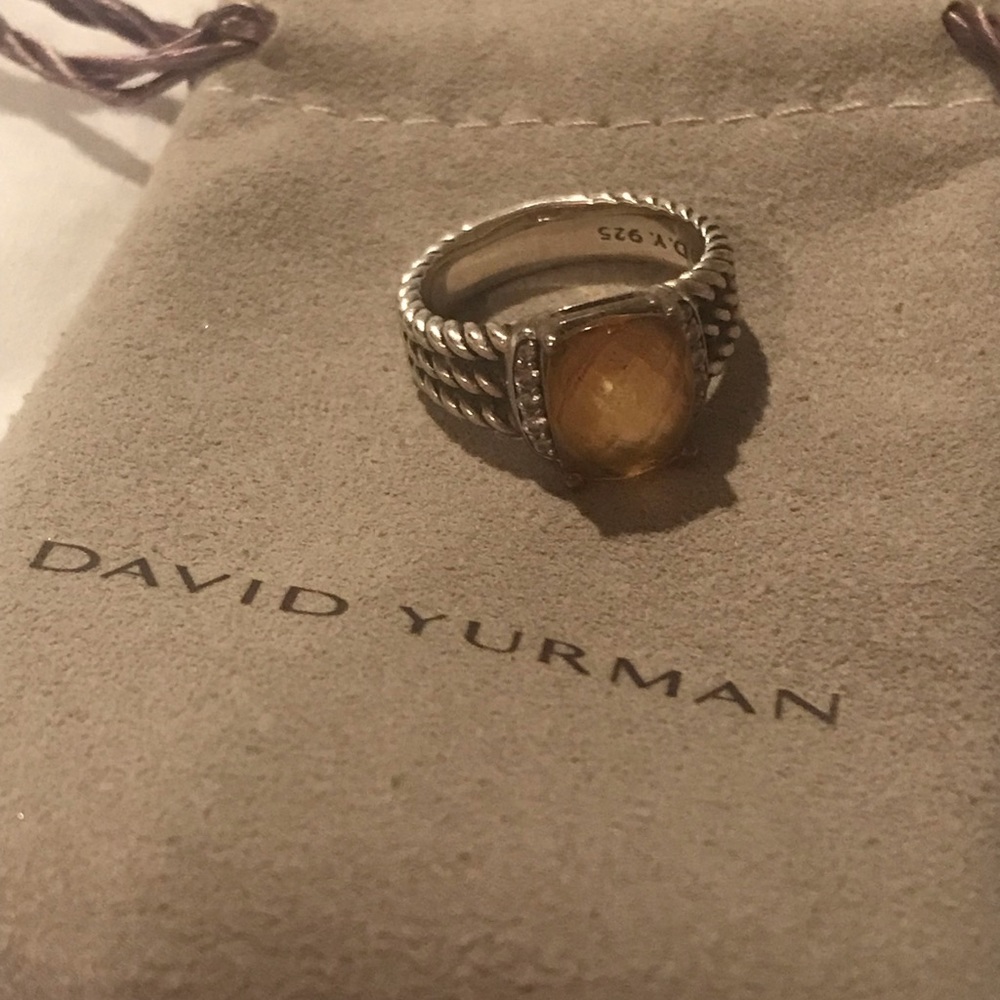 Beautiful DAVID Yurman ring. Size 6.  Citrine SSlv